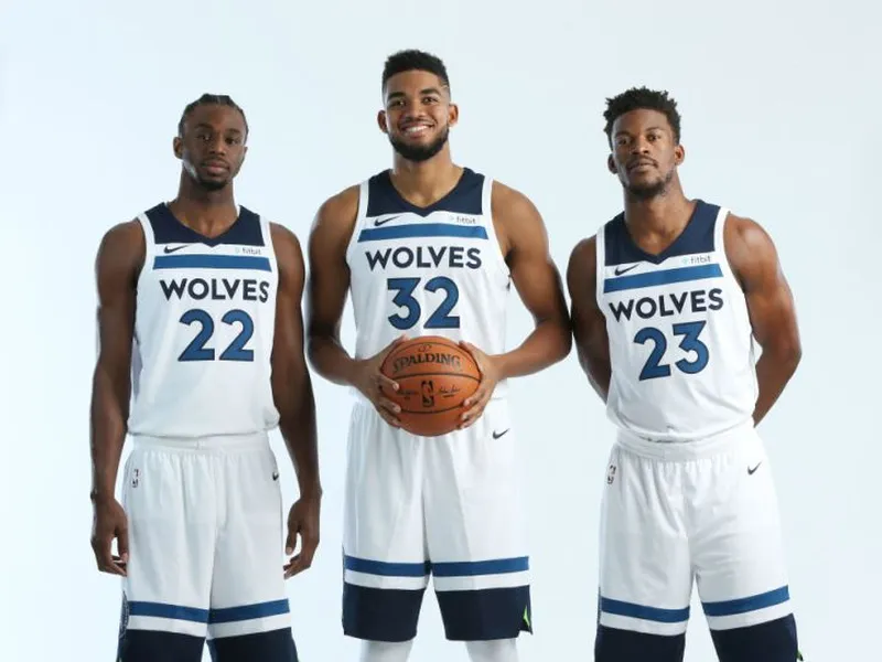 La crisis de los Timberwolves, el resumen de su verano