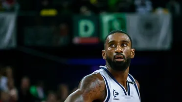 Taquan Dean deja plantado a Gipuzkoa Basket por una suculenta oferta en Irán