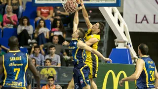 Beirán incendia el Derbi para darle oxígeno a Iberostar Tenerife y una lección al Granca