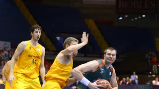 El FC Barcelona Lassa se divierte en un patio de recreo (58-97)