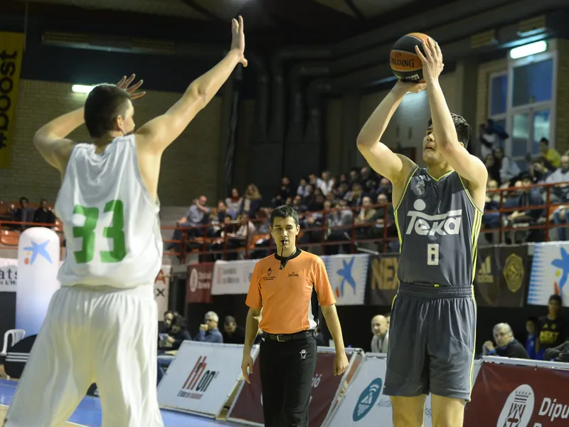 #TorneigBasketLH (Día 1): Madrid arrolla, Barça líder y Sevilla último; Zoosman MVP