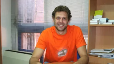 Pancho Jasen renueva tres temporadas por el Estudiantes y alcanza a un mito como Pinone