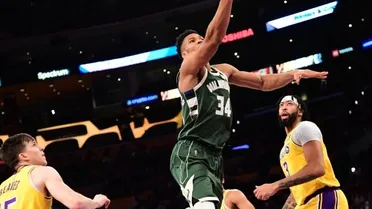 Noche NBA: jornada al ritmo de traspasos y nueva victoria de Suns