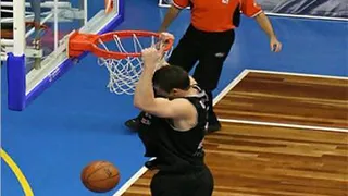 Lagun Aro Bilbao Basket busca dos interiores comunitarios de garantías