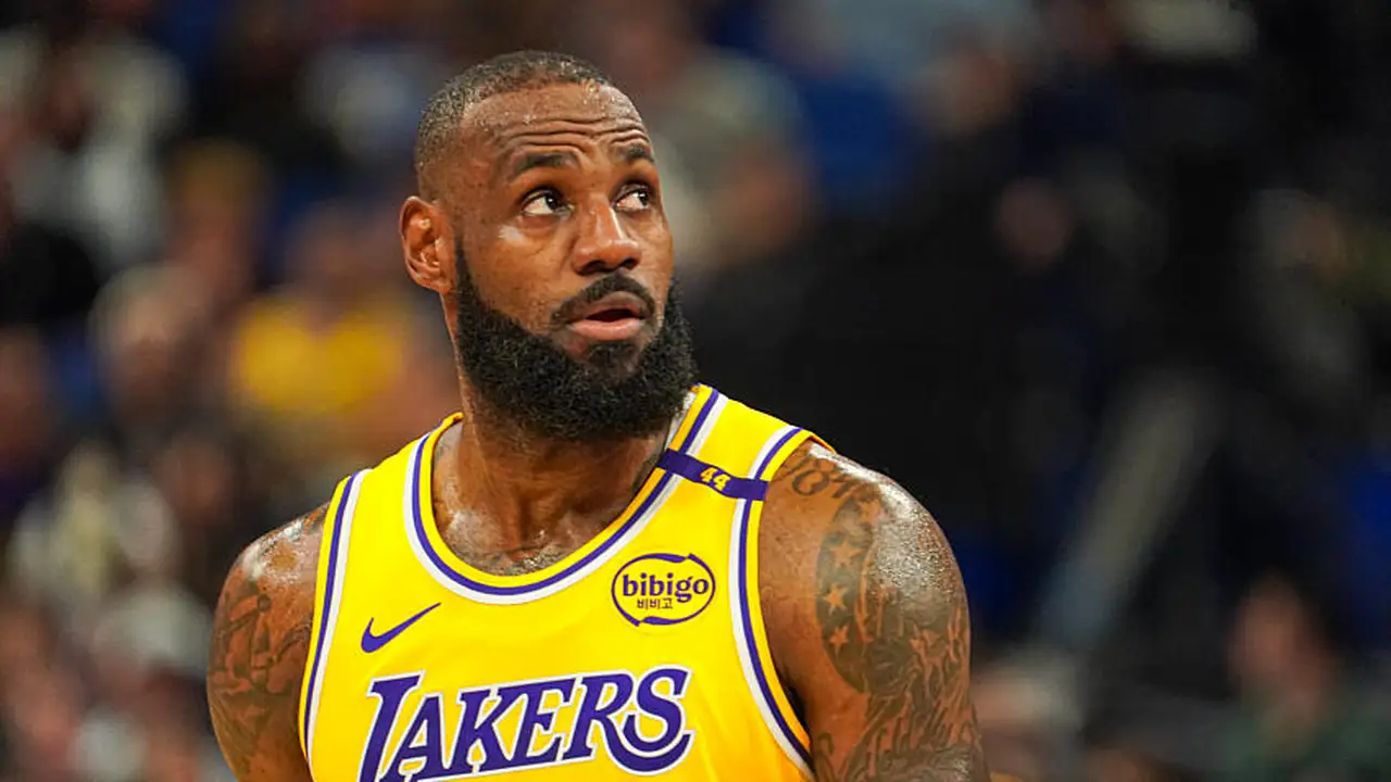 La decisión que puede cambiar para siempre el futuro de los Lakers