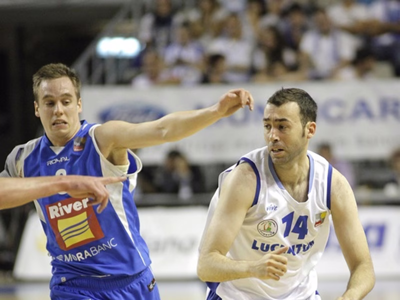 Final de infarto en Alicante, Rivero pone a Lucentum a una victoria de la ACB