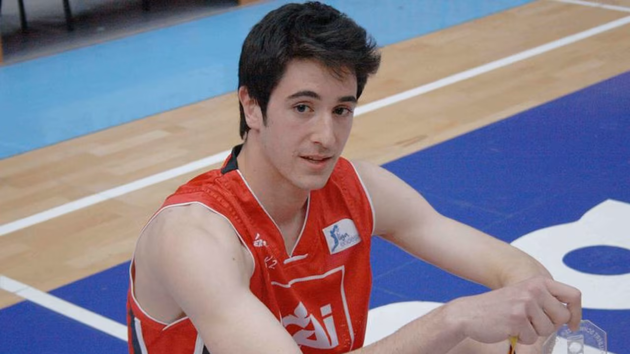 Javier Marín, del CAI al Lucentum. Xavi Sastre, a Araberri.