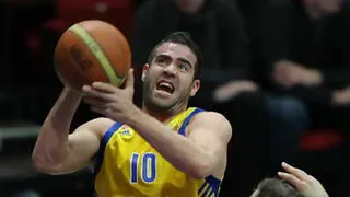 Carlos Cabezas, entre Unicaja, Siena y… Bilbao