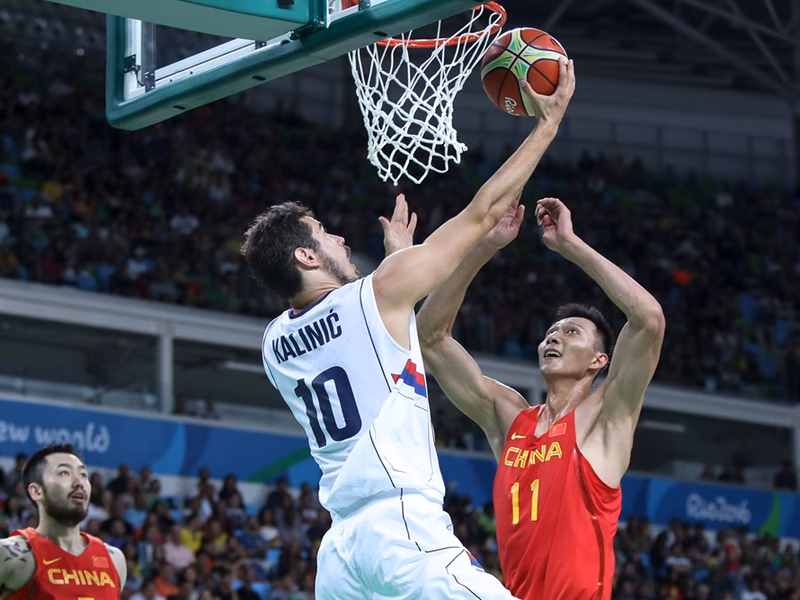 Serbia va a más: arrolla a China y pasa pletórica a cuartos de final (94-60)