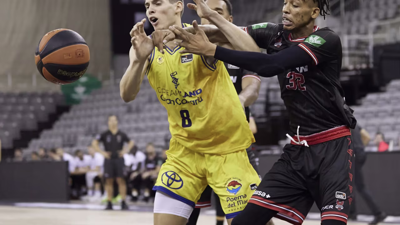 Thomasson quiere jugar en la Euroliga, pero se quedará en Granada