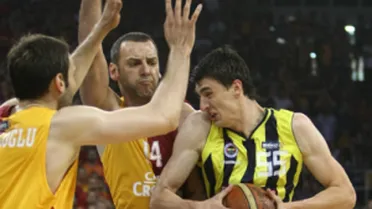 Liga Turca (Final): Josh Shipp salva para Galatasaray in extremis el primer match ball de Fenerbahce