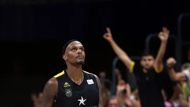 Thad McFadden, un Flintstone por el subtrópico