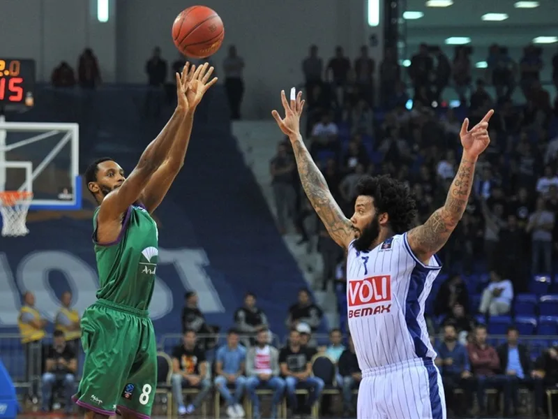 #RoadToDevotion: Fogg clasifica a Unicaja; Jonhson, 16 en un cuarto y Bilbao sigue vivo