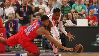 Kyle Hines vuelve a ganar el trofeo al mejor defensor de la Euroliga