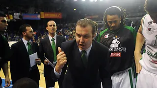 Simone Pianigiani se despide de Siena para aterrizar en Fenerbahce. Bo McCalebb seguirá sus pasos