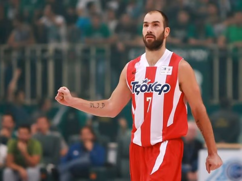 Olympiacos y un Spanoulis descomunal, siguen reinando