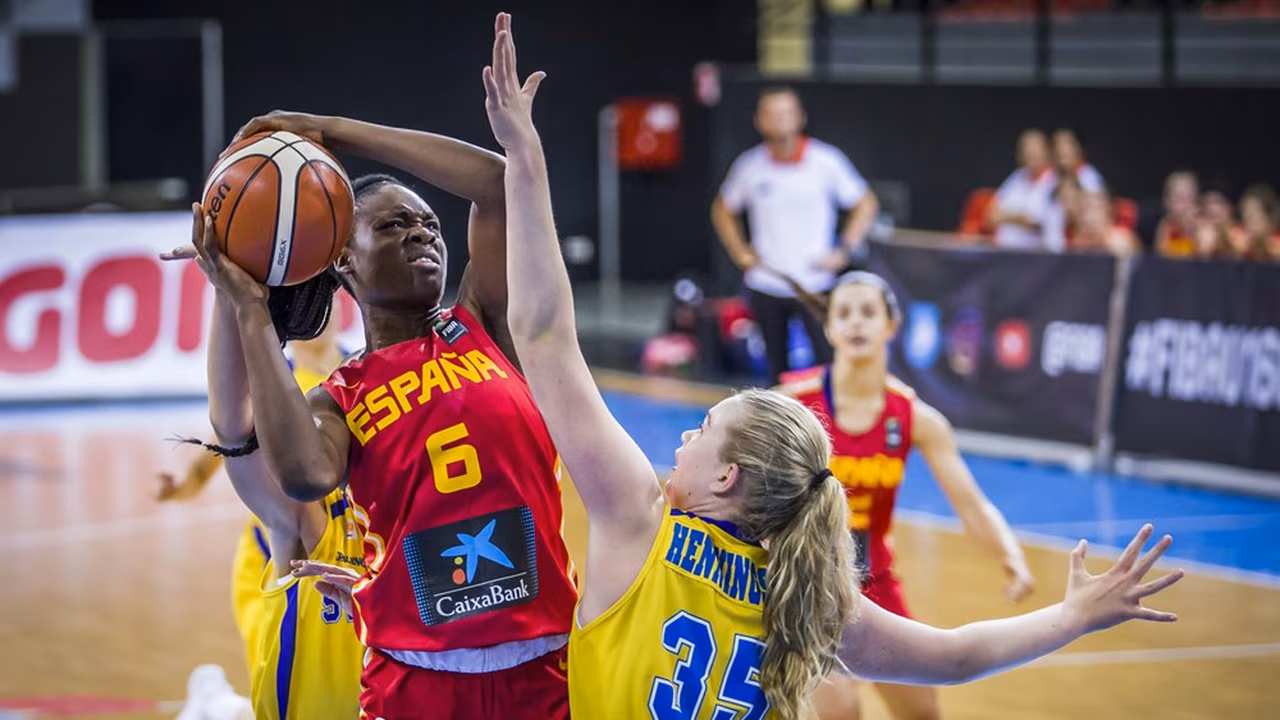 Europeo U16F (J2): España arrolla a Suecia (24-83) en un partido sin historia