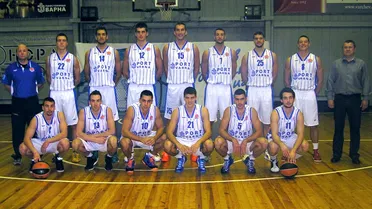 Nevezis cede la punta a Tonybet. Pakamanis (exMelilla) se luce. Cherno More, de moda