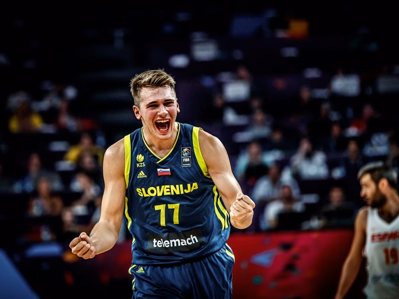 #Eurobasket2017: La Eslovenia de Luka Doncic bombardea y arrasa a España (72-92)