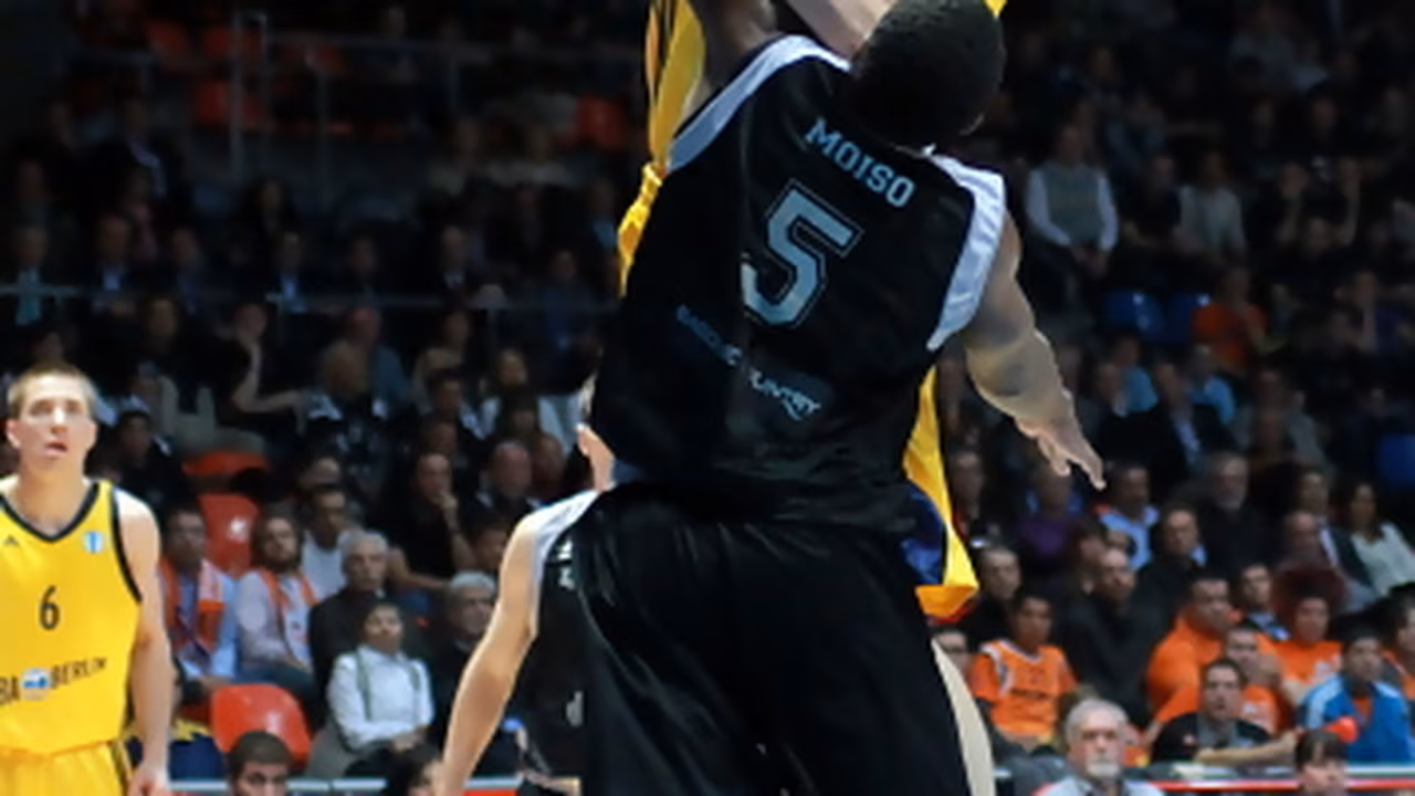 Adam Chubb, el cinco que buscaba el CAI