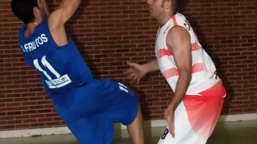 Primer revés para Melilla Baloncesto: Álvaro Frutos cae lesionado