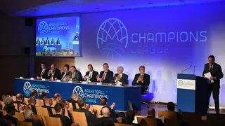 FIBA rompe con ACB. Los equipos LEB jugarán sus competiciones en 2017 (Inocentada)