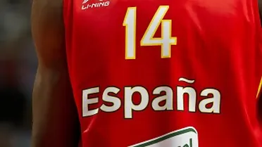 Bulls rompen la virginidad de Pacers. Inmenso Ibaka. Tope anotador de Irving