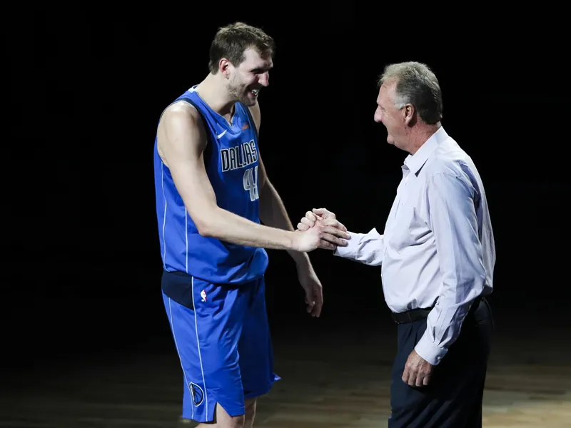 Larry Bird critica a los veteranos NBA