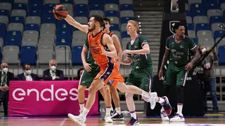 Un gran Tobey y el acierto exterior dan a Valencia la victoria en Málaga (85-89)