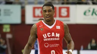 Un contundente parcial del UCAM Murcia en el tercer cuarto hunde al Delteco GBC (67-81)