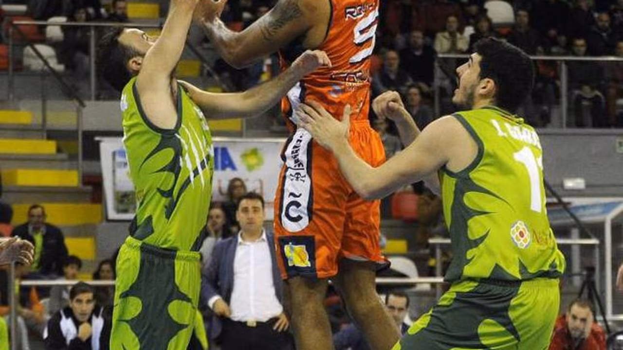 Kyle Rowley reforzará a Dominion Bilbao Basket en el final de temporada