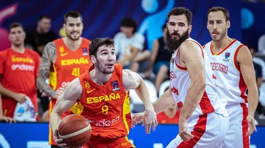 España despeja las dudas, vence a Montenegro y se clasifica para octavos (65-82)