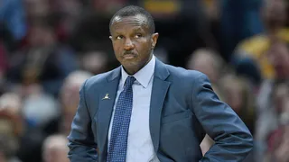 Dwane Casey, nuevo entrenador de los Pistons