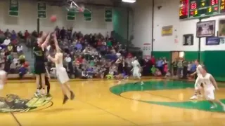 Increíble canasta ganadora sobre la bocina de Maryville Spoofhound (VIDEO)