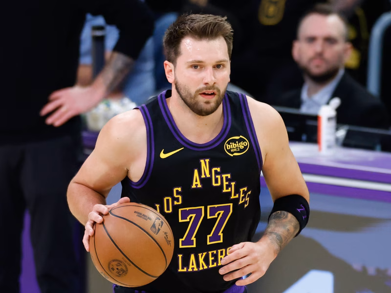 Lakers: un nuevo nombre cobra fuerza como pívot de élite para jugar al lado de Luka Dončić