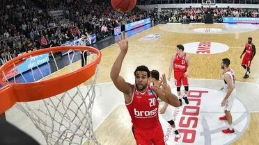 Elias Harris, más madera para el juego interior maño