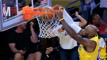 Un triple-doble y un récord para LeBron James ante los Wizards