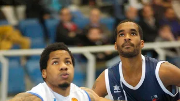 Ike Azotam, potencia y versatilidad para la pintura del Leyma Basquet Coruña