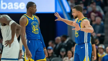 ¿Adiós, Kuminga? Kerr lo congela y Curry lanza una advertencia sobre su moral