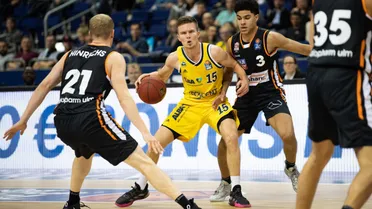 easyCreditBBL (J6): ALBA Berlín es el nuevo líder tras la derrota de HAKRO Merlins