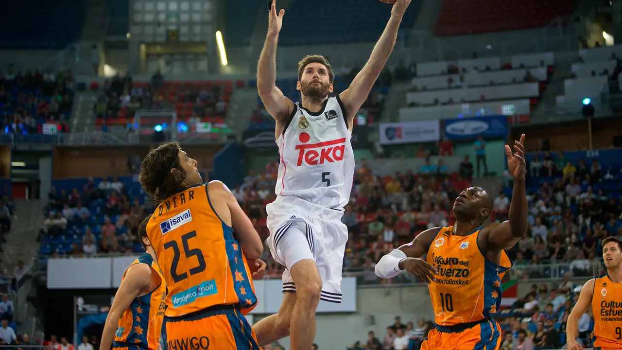 Rudy y Llull ponen al Madrid en la final desde más allá del 6.75 (89-76)