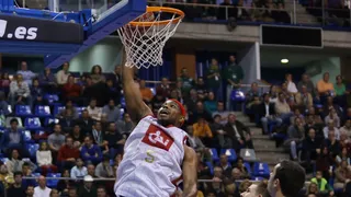 CAI Zaragoza gana en Málaga remontando a un Unicaja que se fue de cotillón (67-76)
