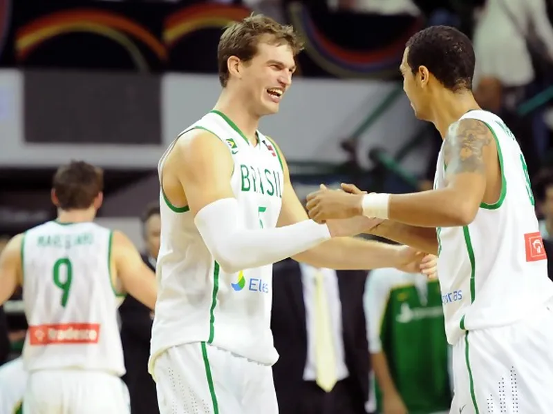 Splitter, 36 millones en los Spurs; Kings, ¿nuevo destino para Calderón e Iguodala?