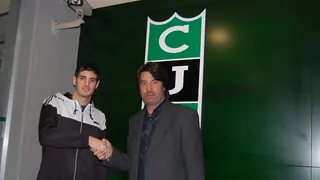 El FIATC Joventut ata a Àlex Barrera hasta 2015