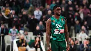 Dwayne Bacon se sincera: “a veces pienso en retirarme”