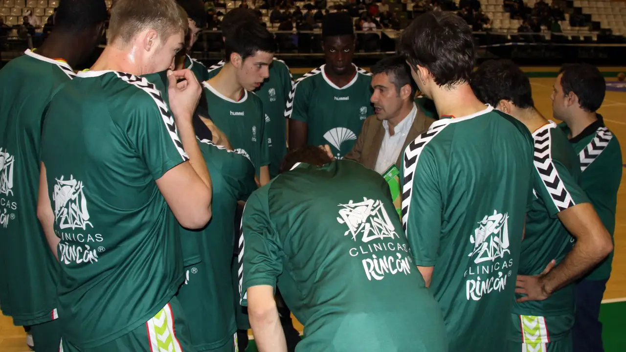 Palma Air Europa y Clínicas Rincón toman ventaja. Sergio Llorente, MVP insuficiente