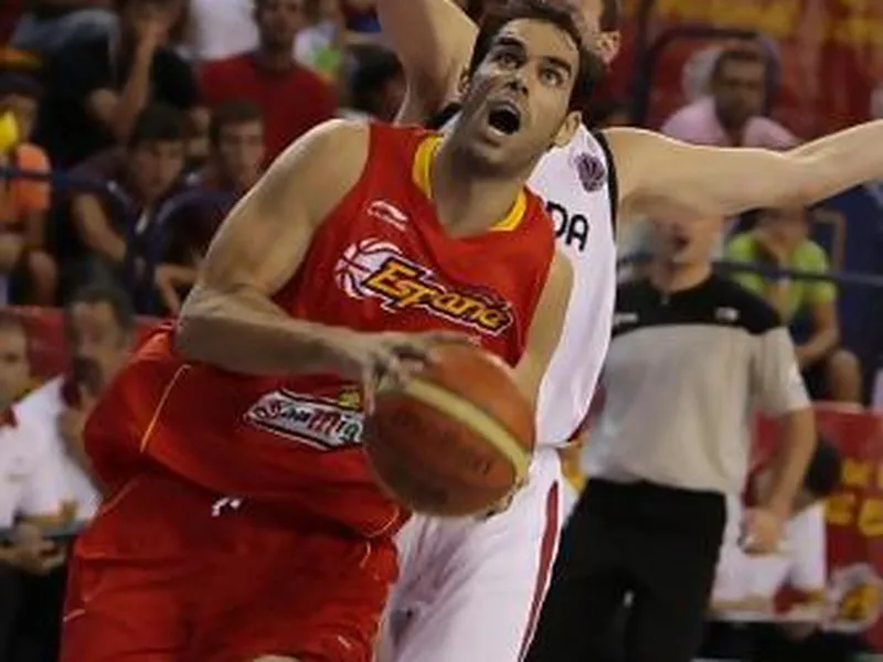 La Selección Española arranca sus partidos de preparación fulminando a Canada (84-38) y con la figura de Andrés Montes en el recuerdo