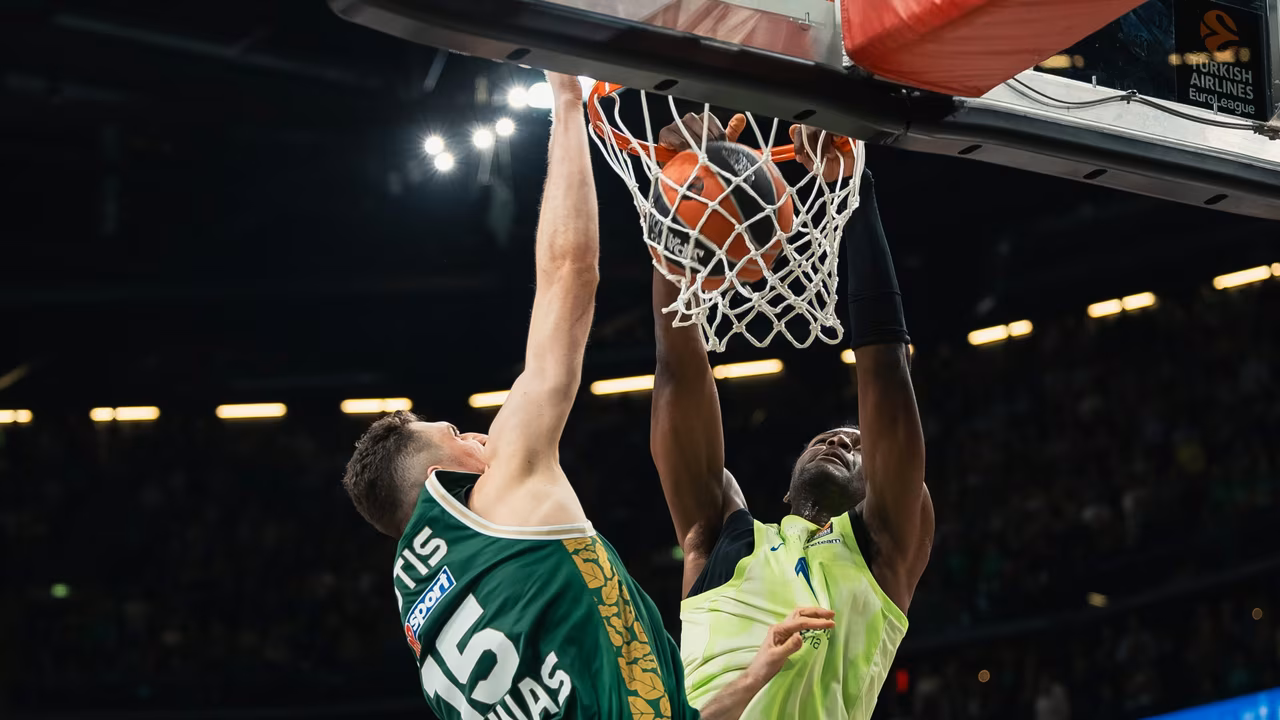 Chimezie Metu protagonista del tiro libre fantasma del Barça Basket