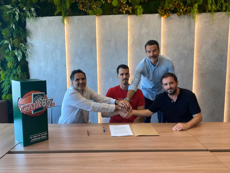 El nuevo Caja 87 de Sevilla surge como aspirante en Segunda FEB