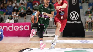 Jaime Fernández pone a prueba el modelo de Monbus Obradoiro